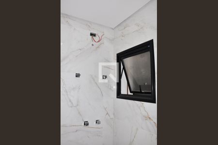 Casa à venda com 182m², 3 quartos e 3 vagasDetalhe - Suíte 