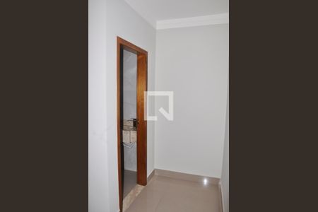 Casa à venda com 182m², 3 quartos e 3 vagasDetalhe - Quarto 03 com Suíte 