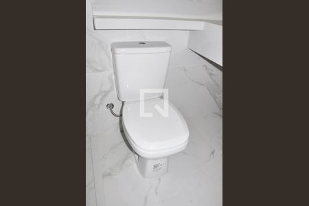 Casa à venda com 182m², 3 quartos e 3 vagasDetalhe - Suíte