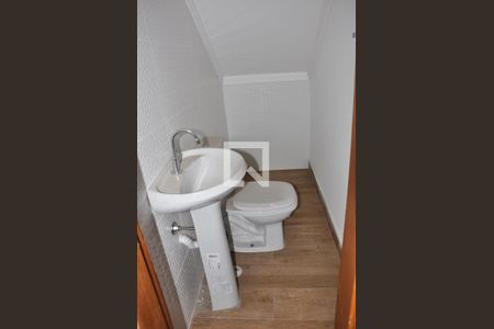 Casa à venda com 182m², 3 quartos e 3 vagasDetalhe - Banheiro da Área de Serviço