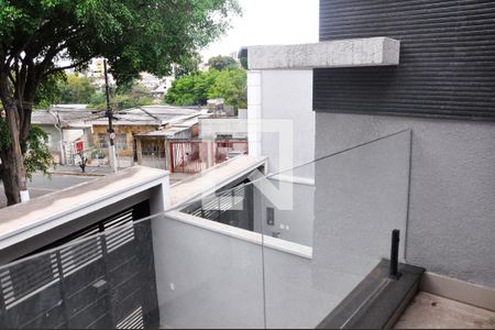 Casa à venda com 182m², 3 quartos e 3 vagasDetalhe - Varanda