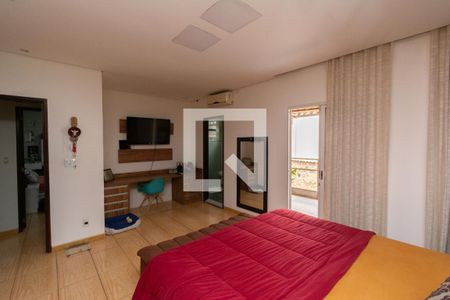 Casa à venda com 360m², 3 quartos e 5 vagasSuite 2