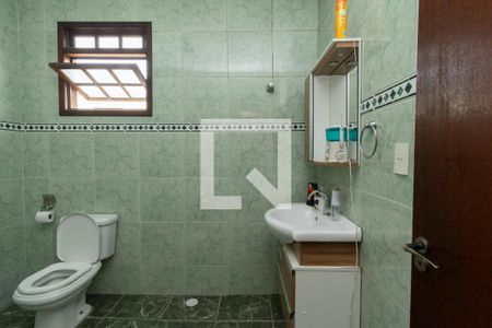 Casa à venda com 360m², 3 quartos e 5 vagasBanheiro da Suíte 2