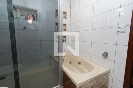 Casa à venda com 360m², 3 quartos e 5 vagasBanheiro da Suíte 1