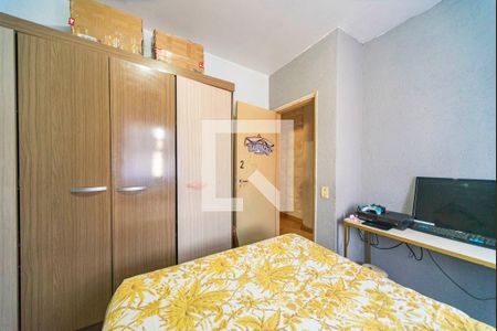 Casa à venda com 200m², 3 quartos e 2 vagas Casa à venda com 200m², 3 quartos e 2 vagasQuarto 2