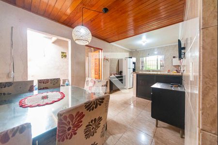 Casa à venda com 200m², 3 quartos e 2 vagas Casa à venda com 200m², 3 quartos e 2 vagasCopa