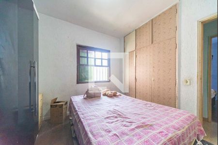 Casa à venda com 200m², 3 quartos e 2 vagas Casa à venda com 200m², 3 quartos e 2 vagasQuarto 3