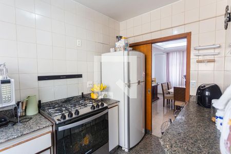 Apartamento à venda com 250m², 4 quartos e 4 vagasCozinha