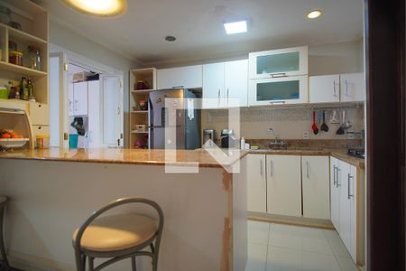 Casa à venda com 348m², 3 quartos e 5 vagasCozinha