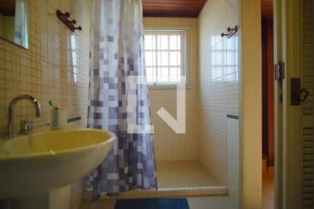 Casa à venda com 348m², 3 quartos e 5 vagasBanheiro da Suíte 3