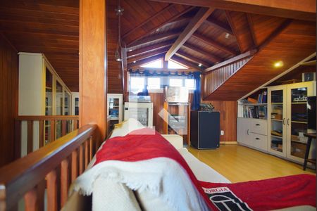 Casa à venda com 348m², 3 quartos e 5 vagasSótão - Sala