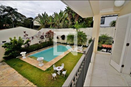 Casa à venda com 700m², 5 quartos e 16 vagasFoto 03