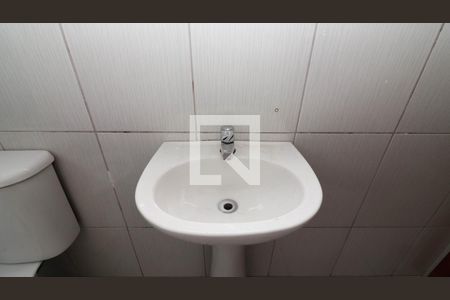 Casa de condomínio para alugar com 80m², 2 quartos e sem vaga Casa de condomínio para alugar com 80m², 2 quartos e sem vagaBanheiro