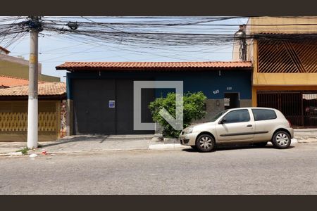 Casa de condomínio para alugar com 80m², 2 quartos e sem vaga Casa de condomínio para alugar com 80m², 2 quartos e sem vagaFachada
