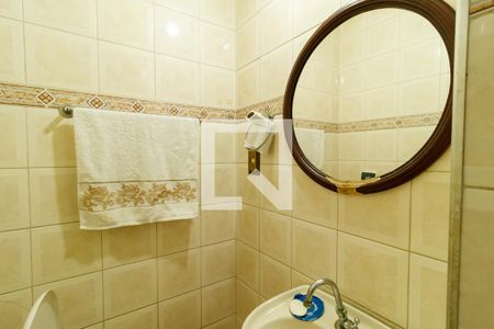 Casa à venda com 212m², 3 quartos e 2 vagasLavabo