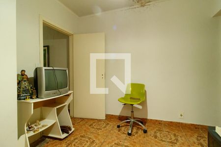 Casa à venda com 212m², 3 quartos e 2 vagasQuarto 3