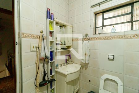 Casa à venda com 212m², 3 quartos e 2 vagasBanheiro