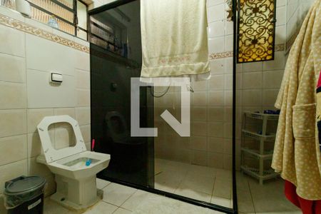 Casa à venda com 212m², 3 quartos e 2 vagasBanheiro