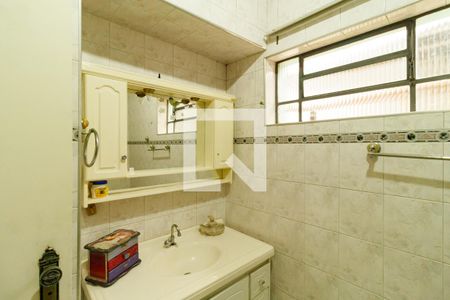 Casa à venda com 212m², 3 quartos e 2 vagasBanheiro 2