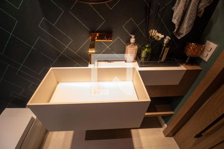 Casa à venda com 247m², 4 quartos e 2 vagas Casa à venda com 247m², 4 quartos e 2 vagasLavabo