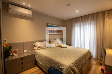 Casa à venda com 247m², 4 quartos e 2 vagas Casa à venda com 247m², 4 quartos e 2 vagasSuíte 3