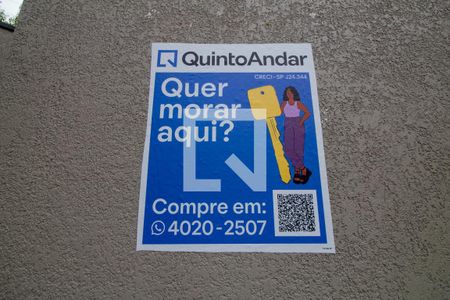 Casa à venda com 247m², 4 quartos e 2 vagas Casa à venda com 247m², 4 quartos e 2 vagasPlaquinha