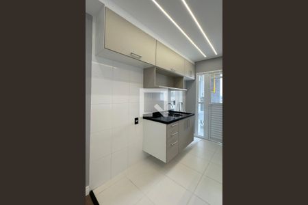 Apartamento à venda com 67m², 3 quartos e 2 vagasCozinha