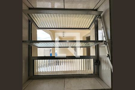 Casa para alugar com 95m², 2 quartos e sem vagaVista do Banheiro