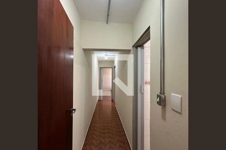 Corredor de casa para alugar com 2 quartos, 95m² em Butantã, São Paulo
