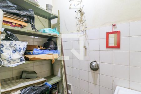 Casa para alugar com 160m², 3 quartos e 3 vagasBanheiro de Serviço