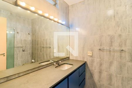 Casa para alugar com 160m², 3 quartos e 3 vagasBanheiro da Suíte