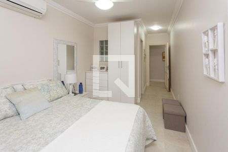 Casa à venda com 976m², 5 quartos e 8 vagas Casa à venda com 976m², 5 quartos e 8 vagasSuite 3