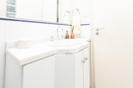 Casa à venda com 976m², 5 quartos e 8 vagas Casa à venda com 976m², 5 quartos e 8 vagasBanheiro da Suite 1