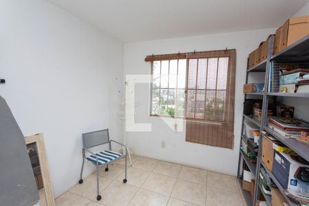Casa à venda com 976m², 5 quartos e 8 vagas Casa à venda com 976m², 5 quartos e 8 vagasQuarto auxiliar