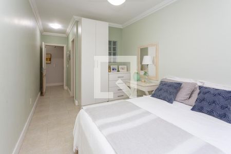 Casa à venda com 976m², 5 quartos e 8 vagas Casa à venda com 976m², 5 quartos e 8 vagasSuite 2