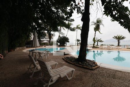 Casa para alugar com 179m², 3 quartos e 3 vagasÁrea comum - Piscina