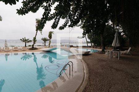 Casa para alugar com 179m², 3 quartos e 3 vagasÁrea comum - Piscina