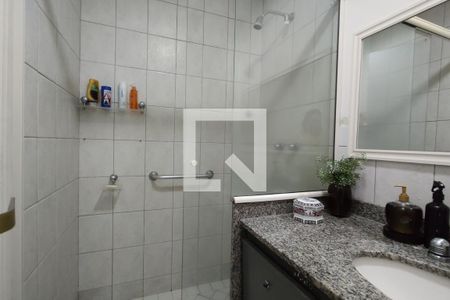 Casa à venda com 198m², 3 quartos e 1 vaga Casa à venda com 198m², 3 quartos e 1 vagaBanheiro Social