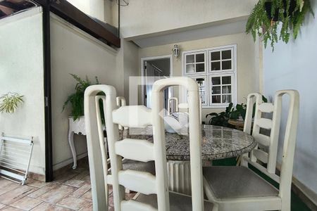 Casa à venda com 198m², 3 quartos e 1 vaga Casa à venda com 198m², 3 quartos e 1 vagaÁrea Externa