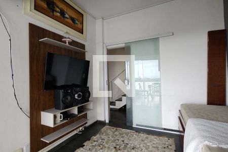 Casa à venda com 198m², 3 quartos e 1 vaga Casa à venda com 198m², 3 quartos e 1 vagaSala de TV