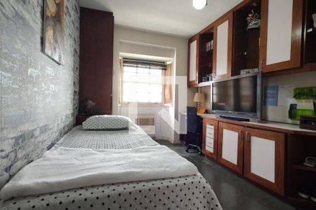 Casa à venda com 198m², 3 quartos e 1 vaga Casa à venda com 198m², 3 quartos e 1 vagaQuarto 2 - Armários