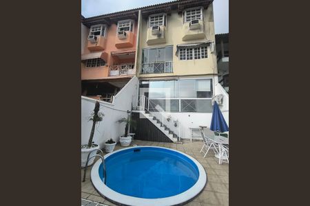 Casa à venda com 198m², 3 quartos e 1 vagaQuintal