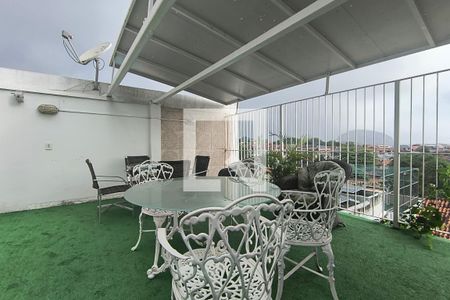 Casa à venda com 198m², 3 quartos e 1 vaga Casa à venda com 198m², 3 quartos e 1 vagaChurrasqueira