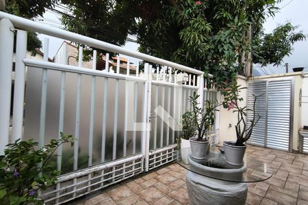 Casa à venda com 198m², 3 quartos e 1 vaga Casa à venda com 198m², 3 quartos e 1 vagaGaragen