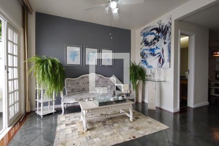 Casa à venda com 198m², 3 quartos e 1 vaga Casa à venda com 198m², 3 quartos e 1 vagaSala 2