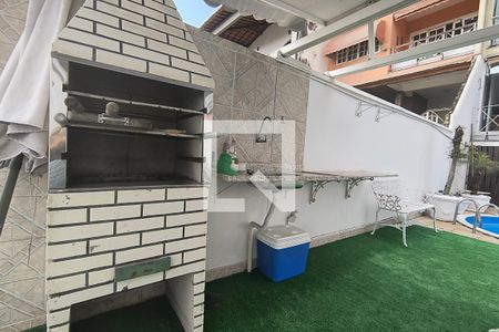 Casa à venda com 198m², 3 quartos e 1 vaga Casa à venda com 198m², 3 quartos e 1 vagaChurrasqueira