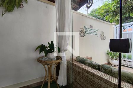 Casa à venda com 198m², 3 quartos e 1 vaga Casa à venda com 198m², 3 quartos e 1 vagaÁrea Externa