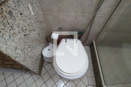 Casa à venda com 198m², 3 quartos e 1 vaga Casa à venda com 198m², 3 quartos e 1 vagaBanheiro da Suíte