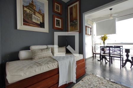 Casa à venda com 198m², 3 quartos e 1 vaga Casa à venda com 198m², 3 quartos e 1 vagaSala de TV