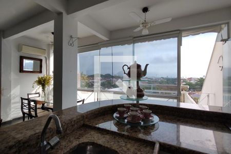 Casa à venda com 198m², 3 quartos e 1 vaga Casa à venda com 198m², 3 quartos e 1 vagaEspaço Gourmet